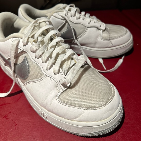 Nike Air Force 1 - Picture 1 of 7